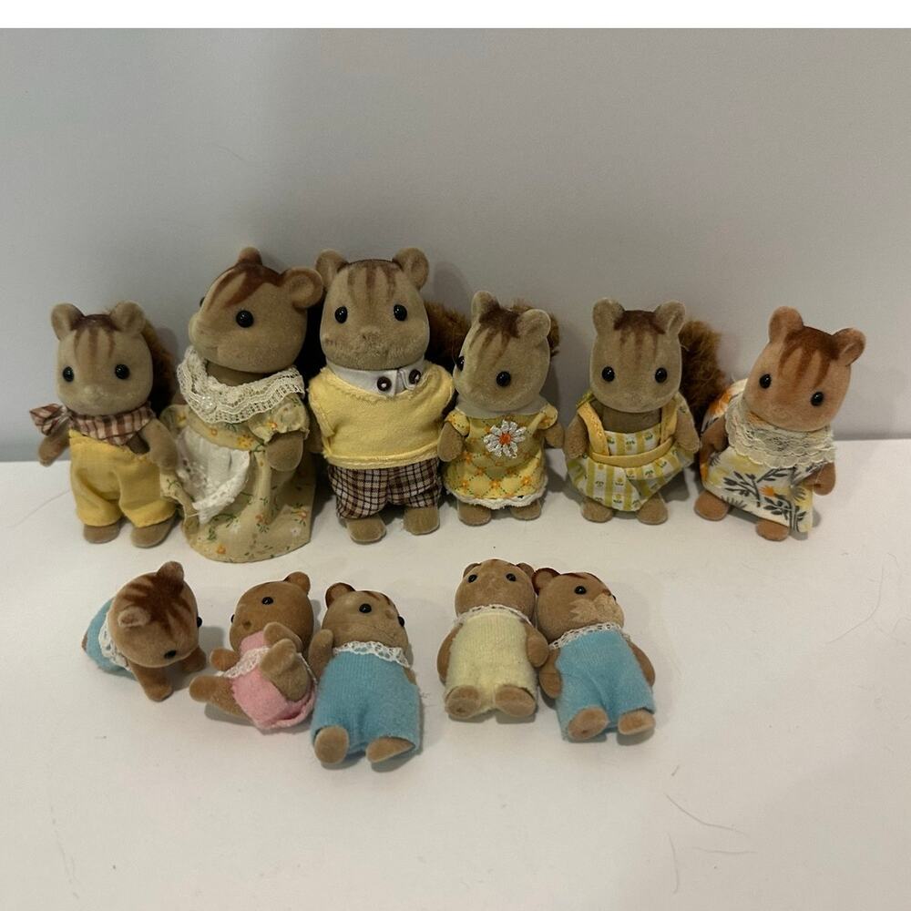 Calico Critter Squirrel Family With extra kids and babies
